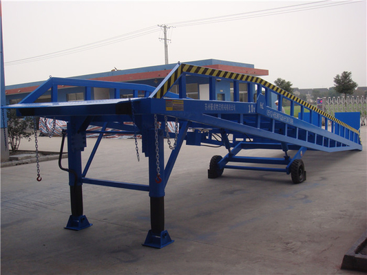 Dock Equipment Forklift Mobile Yard Ramp Hydraulic Container Ramp 6000KG 8000KG