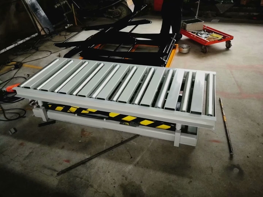 油圧ローラーはプラットホームおよび携帯用に荷を下すことで滑る商品のための上昇テーブルを切る